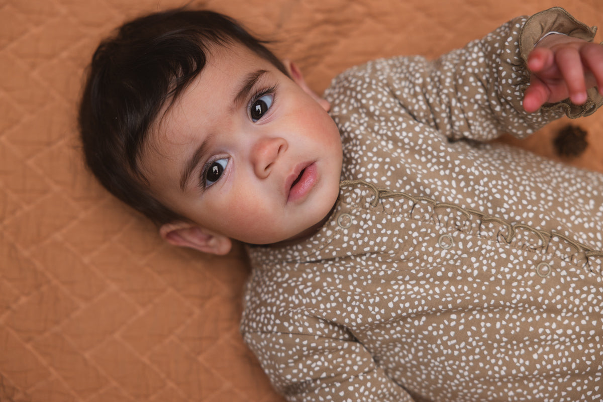 Playsuit met stippen | AOP Sand Dot