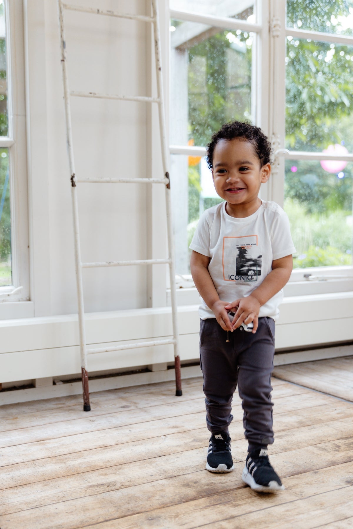 KORTE MOUWEN | Gebroken wit