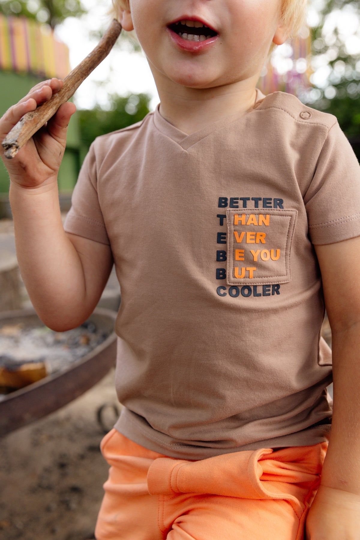 SHORTSLEEV | Dark Sand